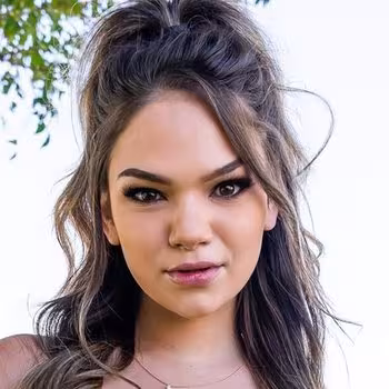 Portrait de l'actrice x Athena Faris